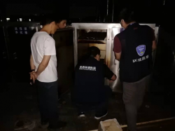 活性炭吸附箱內(nèi)藏貓膩？罰！